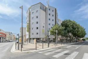 B&B HOTEL Nimes Centre Arenes, Nimes