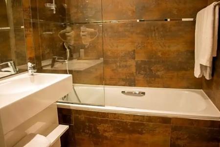 Best Western Plus Le Moderne - 50