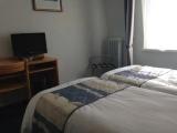 Standard Triple room with city view