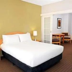 All Suites Perth - 6