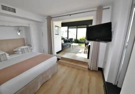 Hôtel de Provence - 81