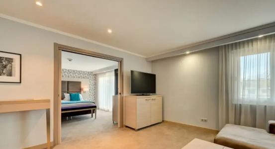 Juliana Cannes - 131