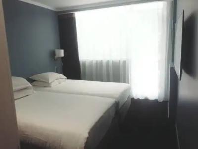 Juliana Cannes - 107