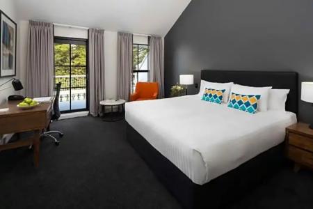 Esplanade Fremantle - by Rydges - 86