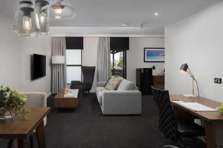 Esplanade Fremantle - by Rydges - 170