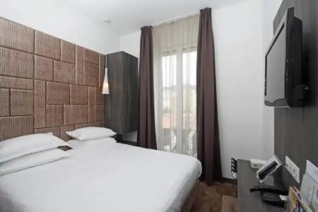 GOLDEN TULIP CANNES de PARIS - 180