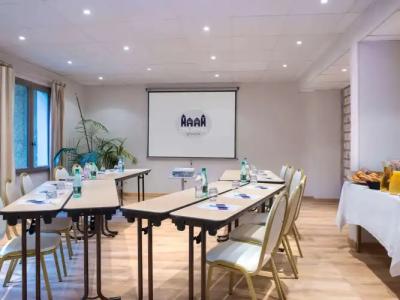 Mercure Carcassonne La Cité - 33