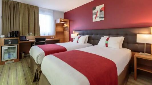 Holiday Inn Clermont Ferrand Centre by IHG - 3