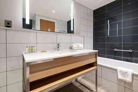 Kyriad Prestige Clermont-Ferrand - 40