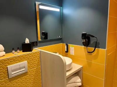 Comfort Clermont Saint Jacques - 58