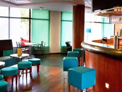 Novotel Suites Clermont Ferrand Polydome - 27