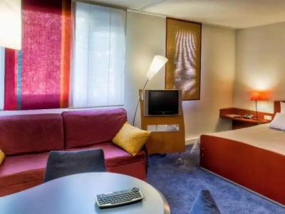 Novotel Suites Clermont Ferrand Polydome - 56