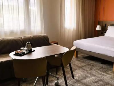 Novotel Suites Clermont Ferrand Polydome - 31