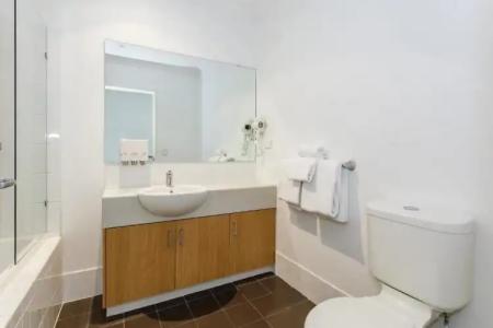 Perth Ascot Central Apartment - 37