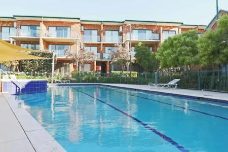 Perth Ascot Central Apartment - 14