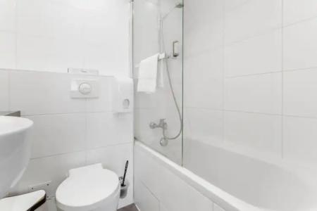 Kyriad Deauville - St Arnoult - 36