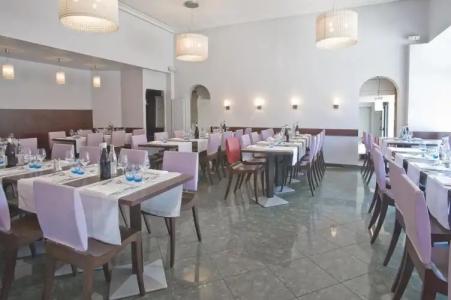 Kyriad Dijon Gare - 35