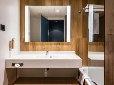 Mercure Grenoble Centre Alpotel - 7