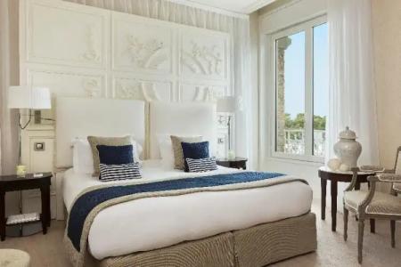 Hôtel Barrière Le Royal La Baule - 58