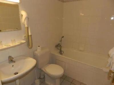 Hôtel Gloria & Avenue - 28