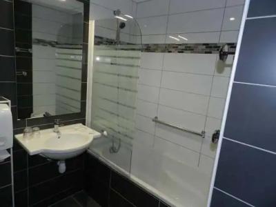 Hôtel Gloria & Avenue - 48