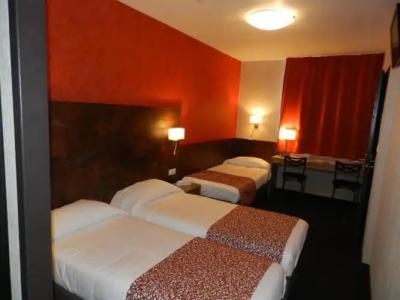 Hôtel Gloria & Avenue - 41