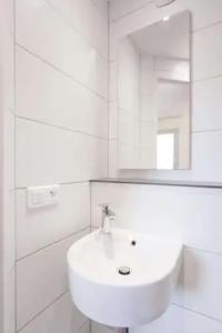 Première Classe Lyon Centre Gare Part Dieu - 25