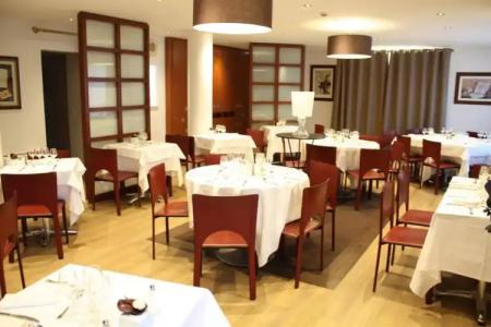 Hôtel Charlemagne by Happyculture - 26