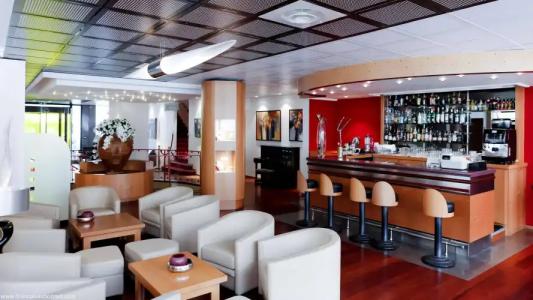 Hôtel Charlemagne by Happyculture - 25