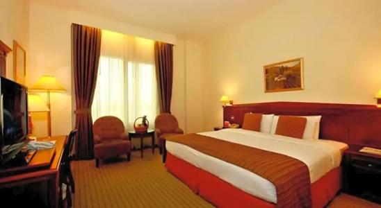 Howard Johnson Bur Dubai - 85