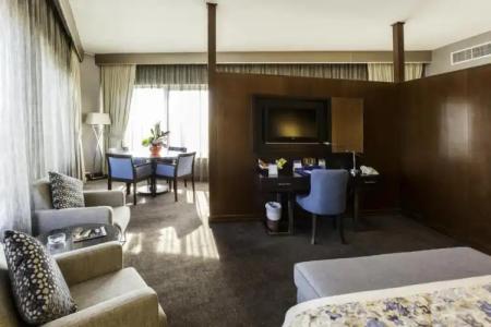 Howard Johnson Bur Dubai - 101