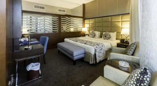 Howard Johnson Bur Dubai - 90