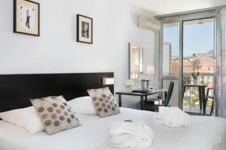 Best Western Mediterranee Menton - 77