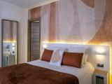Standard room with mountain view