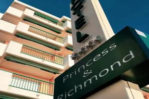 Princess Et Richmond, Menton