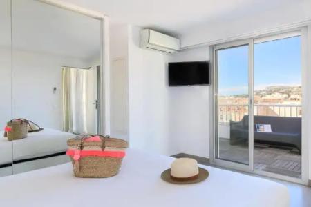 Ibis Styles Menton Centre - 180