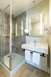 Best Western Mulhouse Salvator Centre - 54