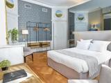 Standard Double room with street view