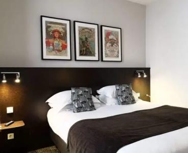 Voltaire Opera Nantes Centre - 1