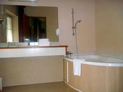 The Originals Boutique, Hôtel Clos Sainte Marie, Nevers - 50