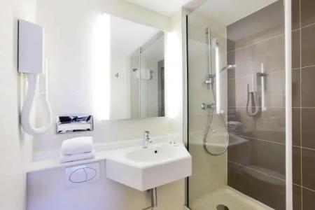 Kyriad Nevers Centre - 9