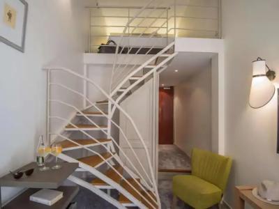 Mercure Marché Aux Fleurs - 15