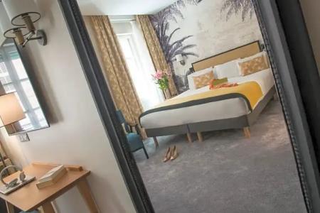 Mercure Marché Aux Fleurs - 98