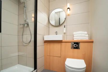 easyNice Palais des Congrès – Old Town - 84