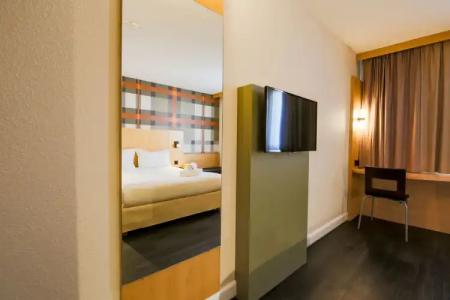 easyNice Palais des Congrès – Old Town - 90