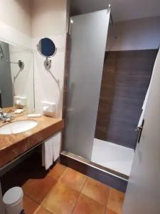 Best Western L'Orangerie - 40