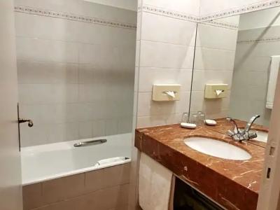 Best Western L'Orangerie - 81