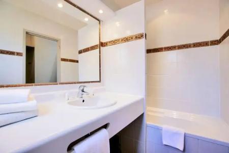 Kyriad Nimes Centre - 7