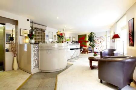 Kyriad Nimes Centre - 1