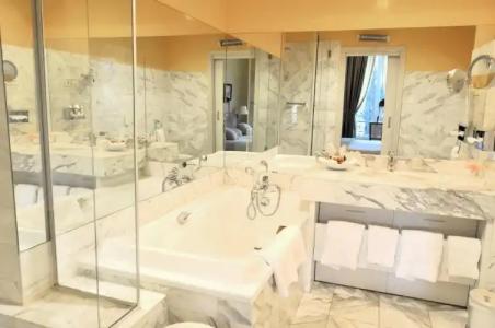 Grand Hôtel Des Templiers, Piscine & Spa - 55